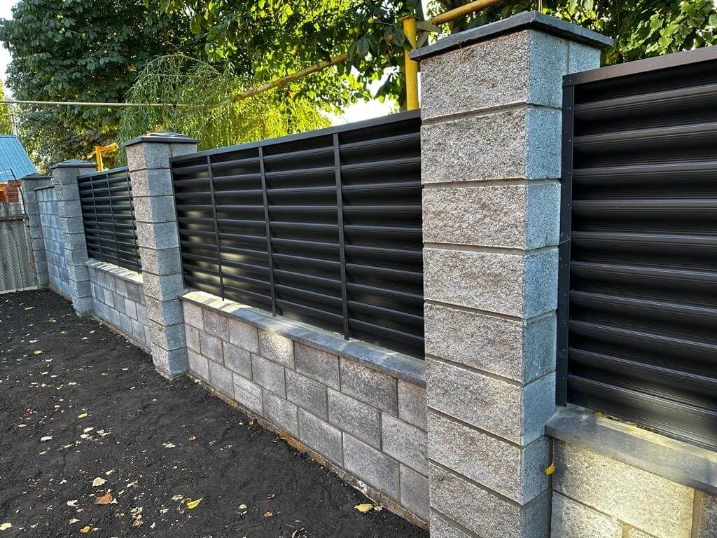 Забор-жалюзи 19м RAL7024/7024 Серый Графит двусторонний MATTE фото 6 в Петрозаводске