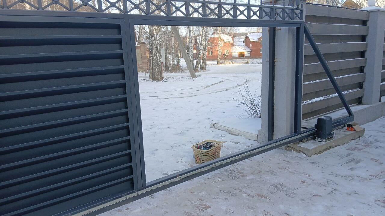 Входная группа из ламелей Хай-Тек RAL7024/7024 Серый Графит двусторонний МАТТЕ фото 10 в Петрозаводске